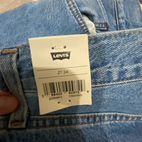 NWT Levi’s Baggy Dad Light Wash Wide Leg Jeans Size 27/34 inseam - Picture 3 of 5